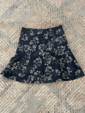 Banana Republic Denim Skirt size 0